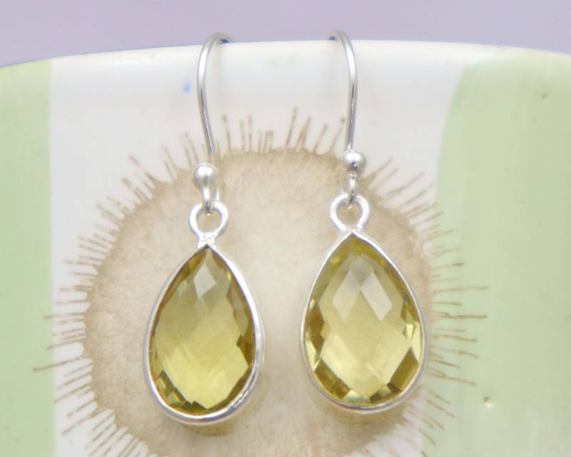 Handgemachte Lemon Topas Ohrringe Pear Briolette, 925 Sterling Silber Handgemachte Lemon Topas Ohrringe Pear Briolette, 925 Sterling Silber von UGJEWELLERS