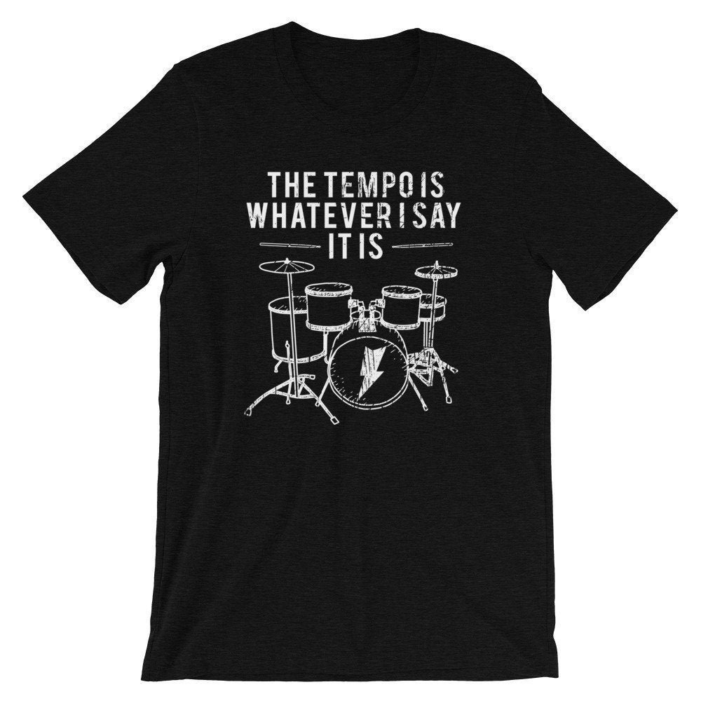 Drummer The Tempo Is Whatever I Say It Kurzärmeliges Unisex T-Shirt Distressed Vintage Design Drummer The Tempo Is Whatever I Say It Kurzärmeliges Unisex T-Shirt Distressed Vintage Design von UGRCollection