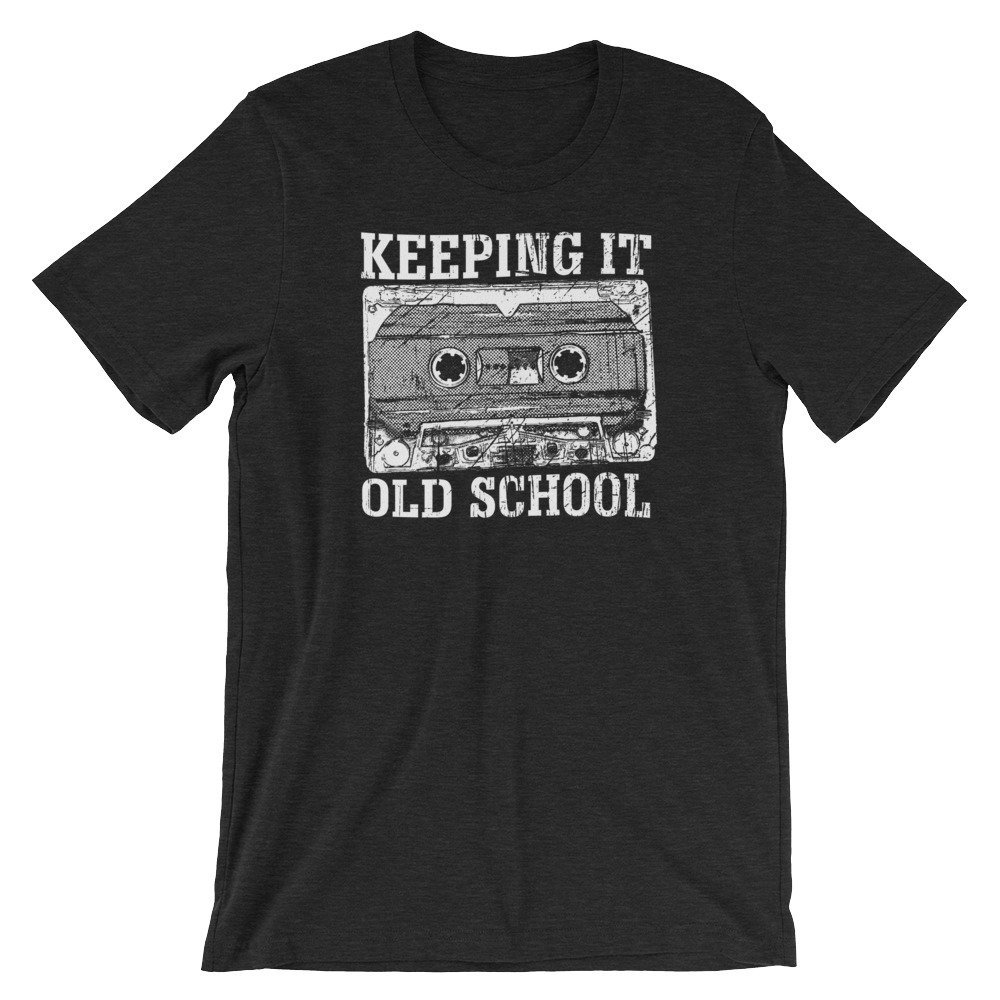Halten Sie Es Old School Short-Sleeve Unisex T-Shirt Vintage Distressed Kassette Tape Halten Sie Es Old School Short-Sleeve Unisex T-Shirt Vintage Distressed Kassette Tape von UGRCollection