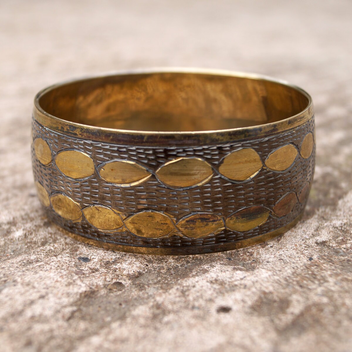Messingarmband Mit Handgefertigtem Ornament || Vintage-Design von UKAmobile