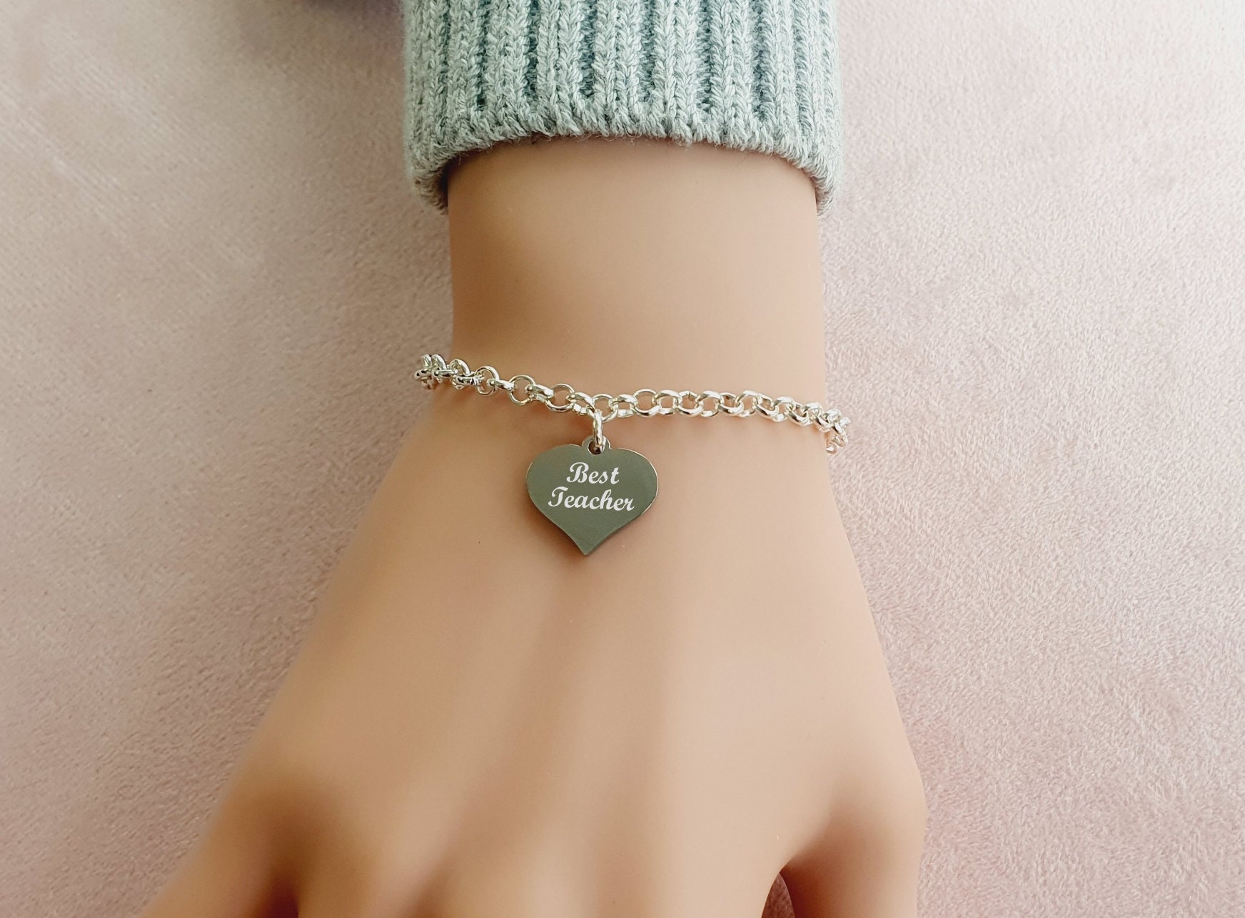 Beste Lehrer Geschenk Personalisierte Gravierte Herz Charm Link Armband Für Frauen von UKCharmedJewellery