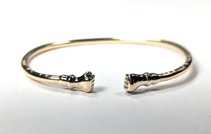 Kostenloses Geschenk Mit 35 Dollar Kauf Oder Mehr Massiv Messing Armreif Faust Stil Armband von ULoveJewelry