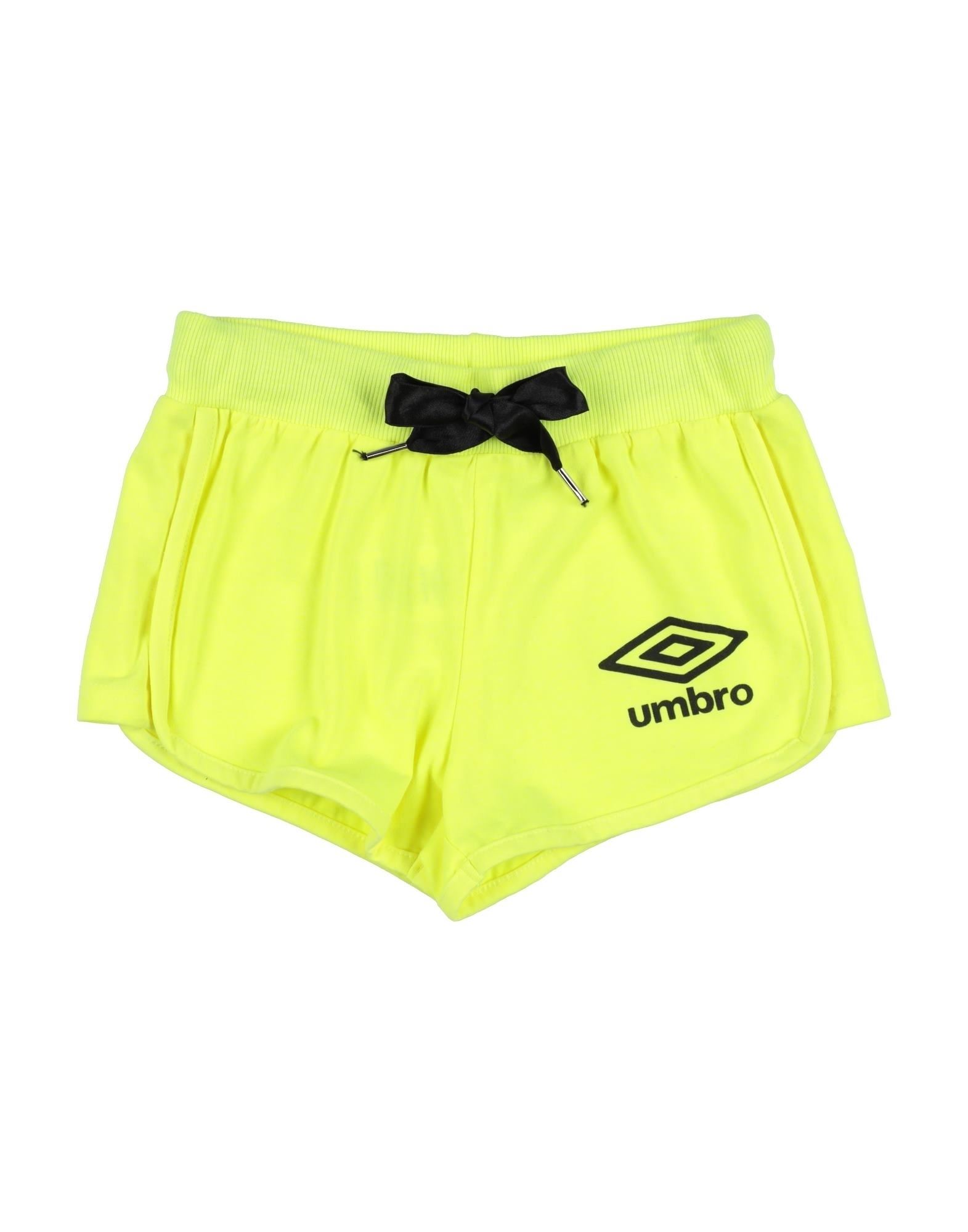 UMBRO Shorts & Bermudashorts Kinder Gelb von UMBRO