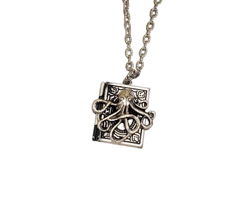 Handgemachte Silber Steampunk Oktopus Medaillon Halskette von UMDesignsCo