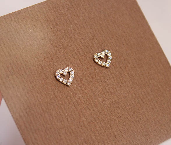 14K Solid Gelb Gold Kleines Herz Zirkonia Kinder Screwback Baby Mädchen Ohrringe von UNIKearrings