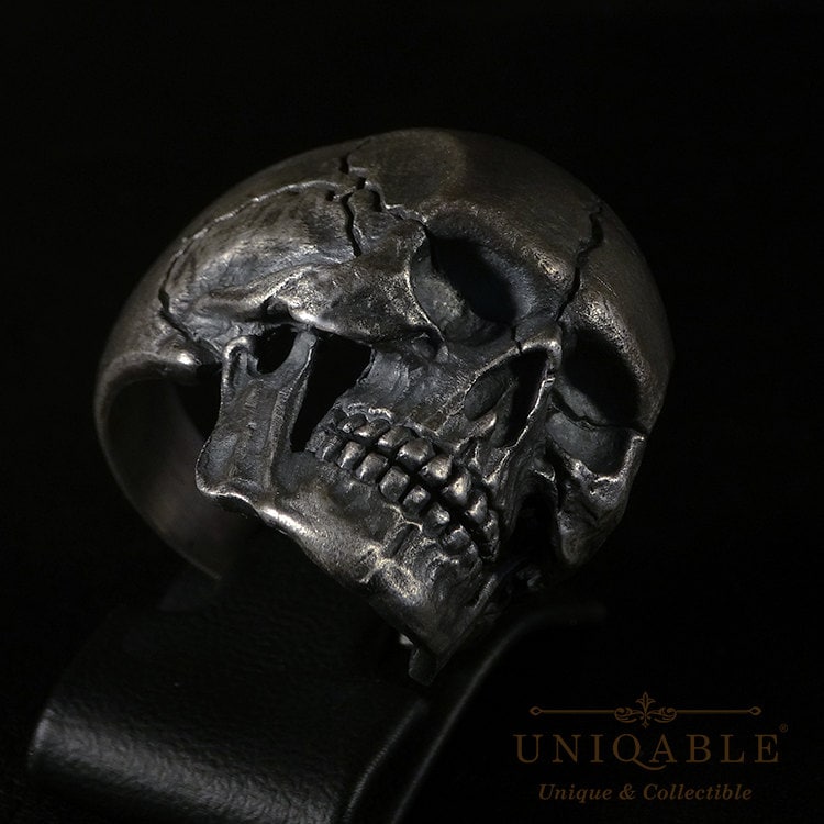 Handgefertigter Totenkopf Biker Ring Aus Sterlingsilber Gothic Memento Mori von UNIQABLEart