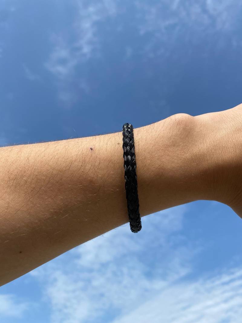 Weave Bracelet Black von UNIQUESILENCE