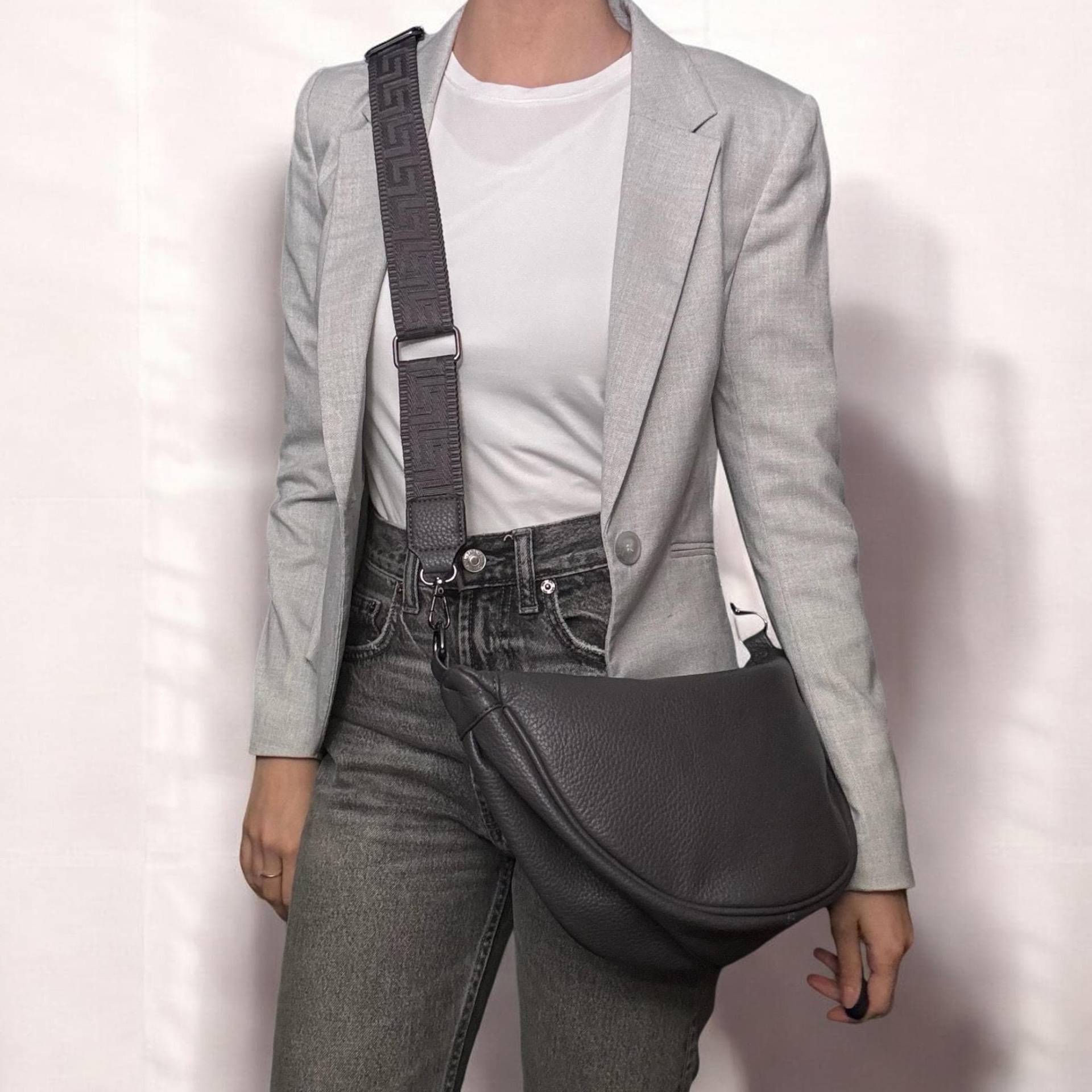 Crossbody Bag Damen, Schultertasche, Bauchtasche, Umhängetasche Crossbag Damen, Geschenke Für Frauen, Tasche Veganes Leder, Dunkelgrau von UNIQtaschen