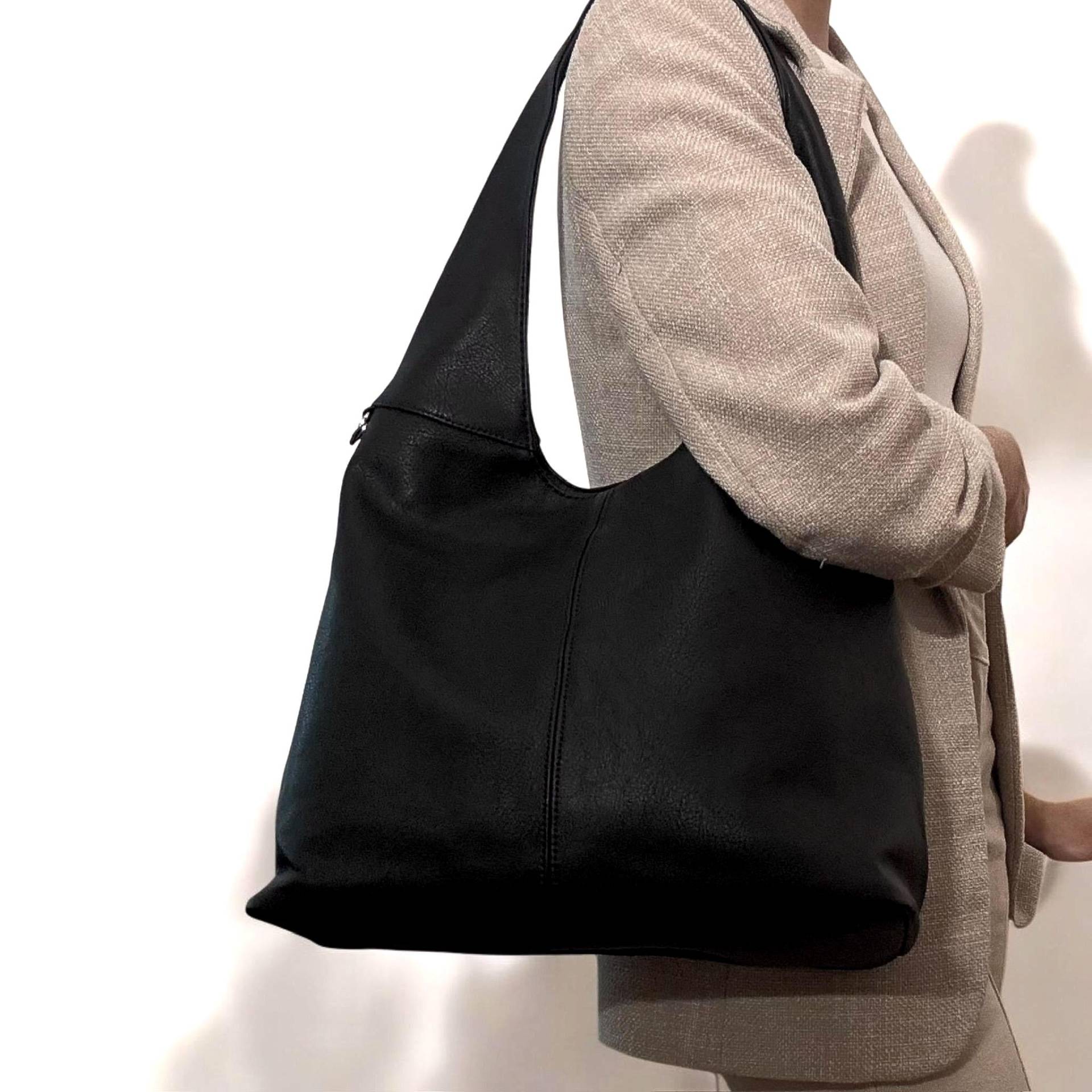 Weiche Vegan Leder Einkaufstasche Für Frauen, Frauen Schultertasche, Slouchy Hobo Bag Handtasche, Shopper, Umhängetasche, Tote Bag, Schwarz von UNIQtaschen
