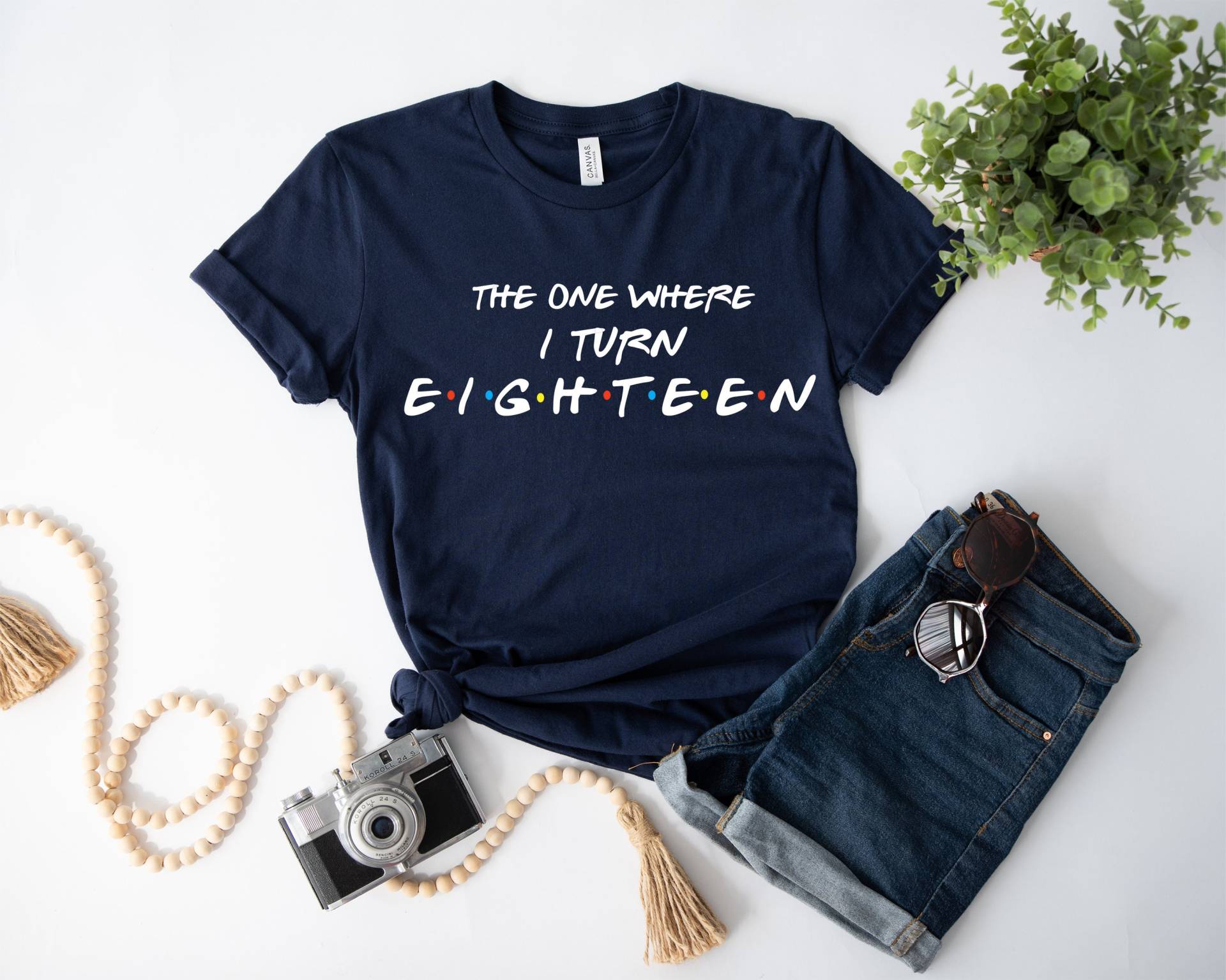 18. Geburtstagsgeschenk Mädchen, Damen Geburtstag Freunde Tshirt von UNODESIGNSUK