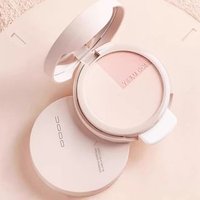 UODO - Silk Matte Pressed Powder / Blusher Palette - 2 Types 01 Light Pink - 8.5g UODO - Silk Matte Pressed Powder / Blusher Palette - 2 Types 01 Light Pink - 8.5g von UODO