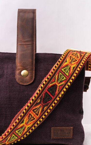 URBAN MEDLEY Crossbody Bag MIA von URBAN MEDLEY