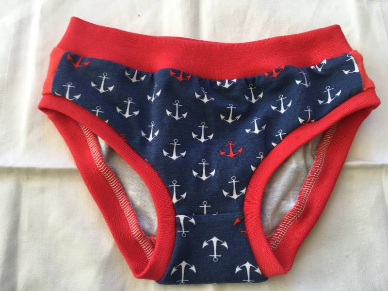 Mädchen Slip Aus Jerseystoff Größe 104/110 Blau Mit Ankern Und Rotem Bündchen An Bein Bauch von URIMO