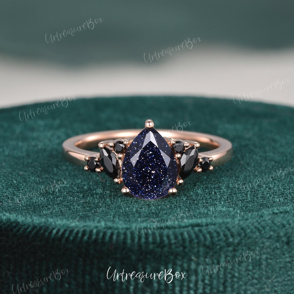 Galaxie Verlobungsring Blauer Sandstein Roségold Kristall Ring Marquise Schwarzer Spinell Cluster Schwarz Diamant von URTreasureBox