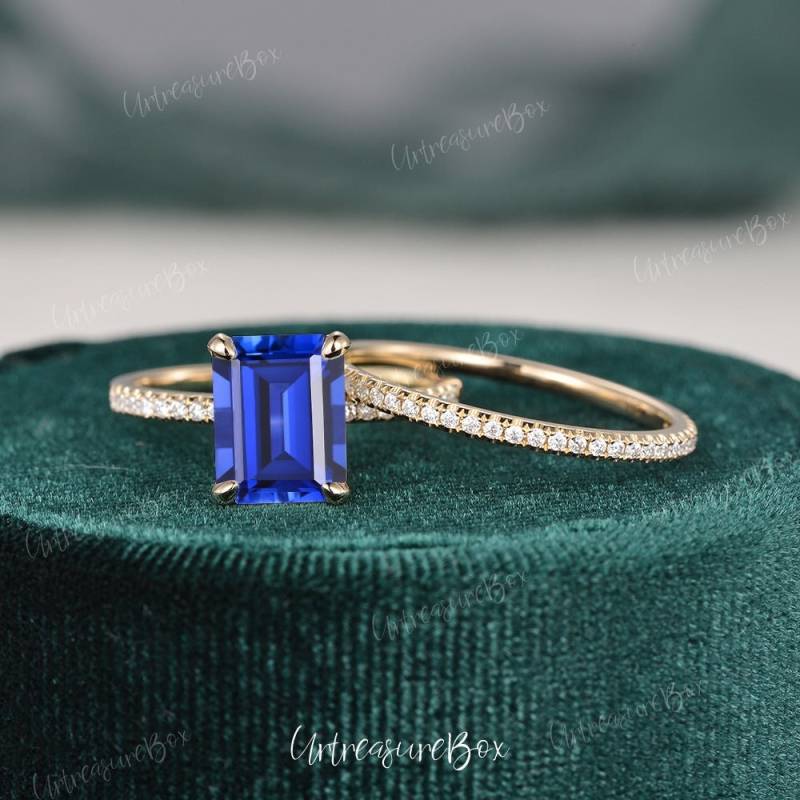 Hidden Halo 2.5Ct Saphir Verlobungsring Set Smaragdschliff Frau Klassisch Gelbgold Hochzeit Brautring Vintage Ring von URTreasureBox