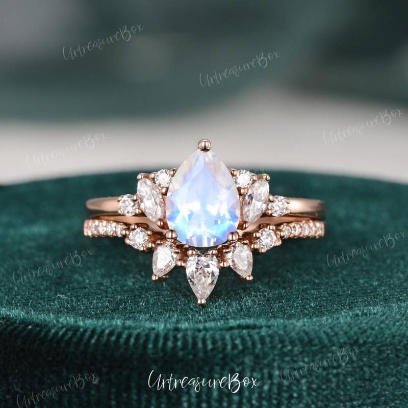 Pear Moonstone Verlobungsring Set Vintage Unikat Roségold Mondstein Braut Set Damen Marquise Cluster Ring Hochzeit Versprechen von URTreasureBox