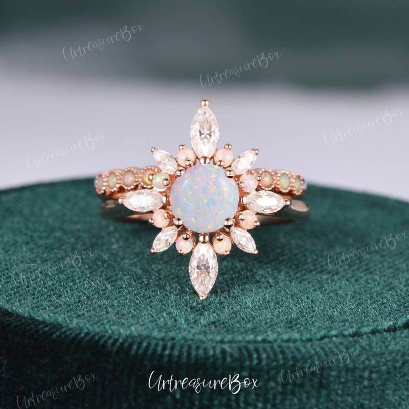 Vintage Opal Verlobungsring Rose Gold Braut Set Frauen Ring Floral Einzigartige Halo Ehering Art Deco Jahrestagsgeschenk von URTreasureBox