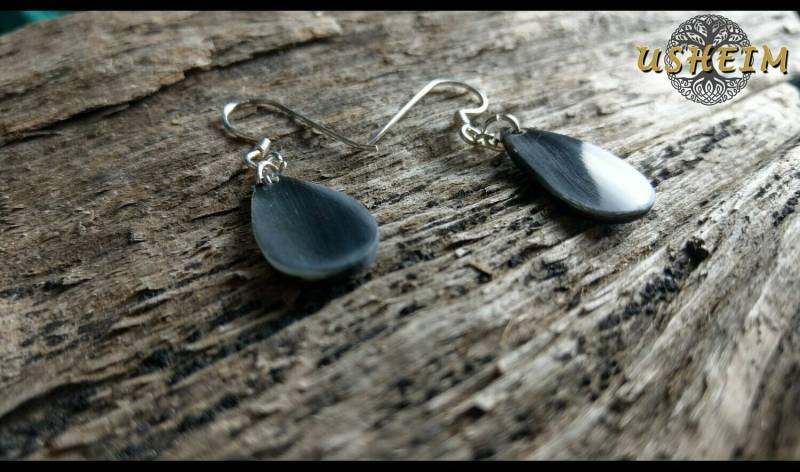 Ohrschmuck Aus Dunklem Horn | Nr.5 von USHEIM