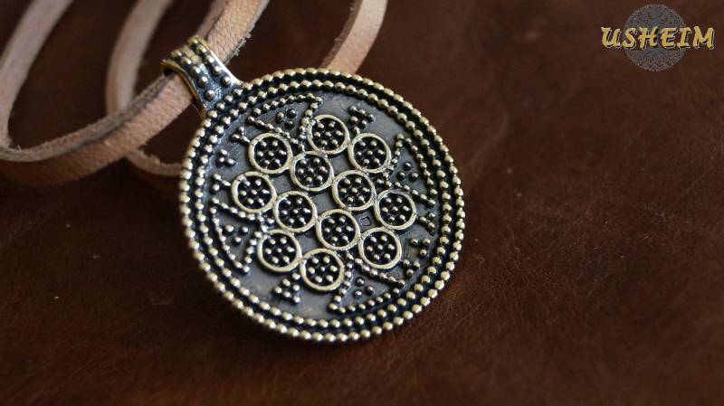 Wunderschöner Wikinger-Anhänger Rund Aus Bronze Mjölnir Necklace Unique Odin Germanen Wikinger Vikings von USHEIM