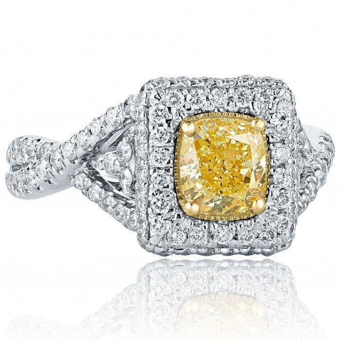 2.20 Ct Kissenschliff Gelber Diamant Halo Verlobungsring, 18K Weißgold Twisted Band von USJewelryFactory