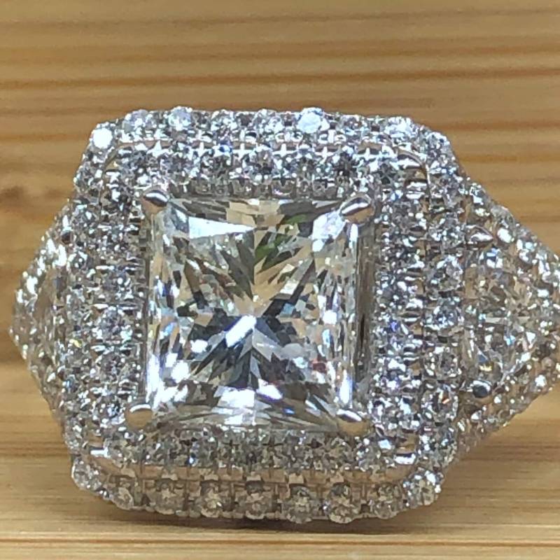 2.60Ctw Diamant Im Princess Cut Doppel Halo Verlobungsring, Trillion Seitensteine, 750Er Weißgold von USJewelryFactory