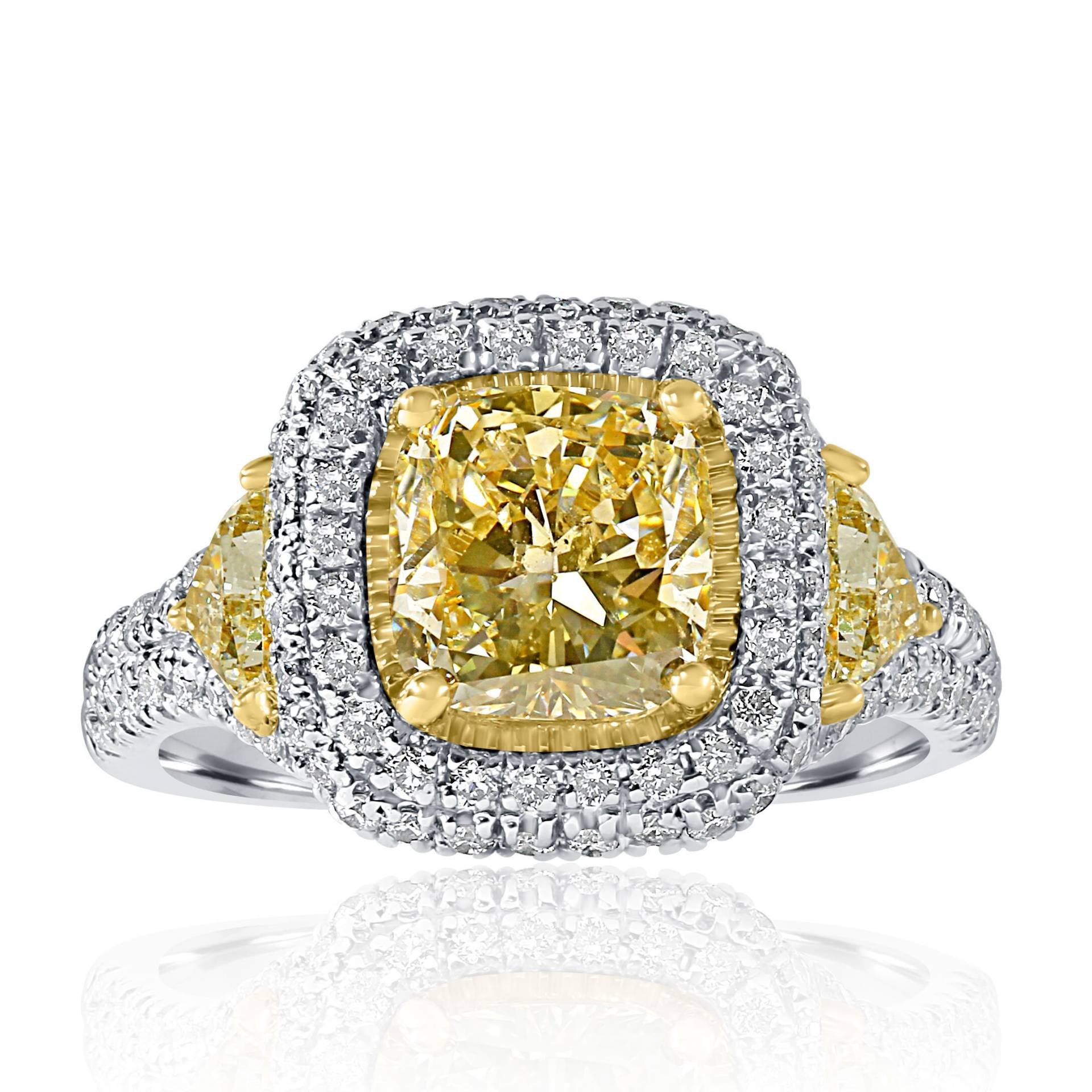 Handgemachte 3.59 Ct Kissen Hellgelb Diamant Verlobungsring, 18K Weißgold von USJewelryFactory