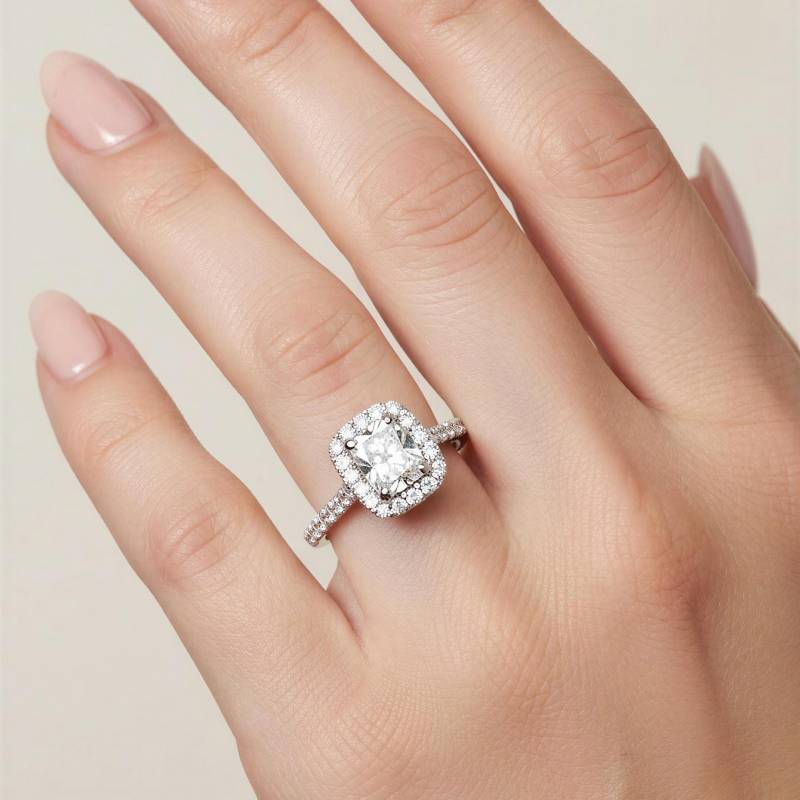 0.81 Tcw Princess Cut Diamant Verlobungsring, 18K Weißgold Halo Band von USJewelryFactory