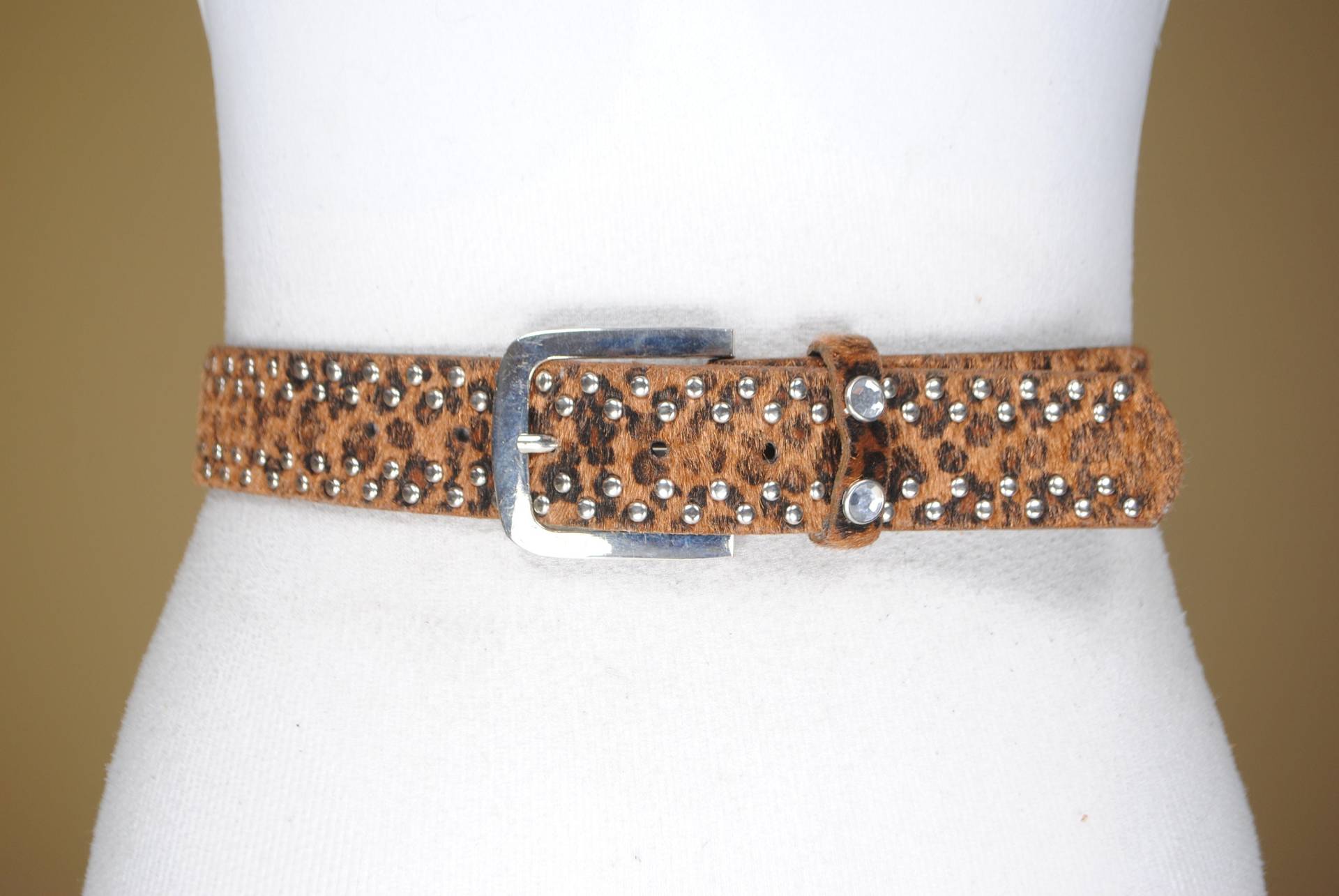 Brauner Leoparden Muster Gürtel Für Frauen, Kunstfellgürtel, Strass Ohrstecker Gürtel, Distressed von UWareiton