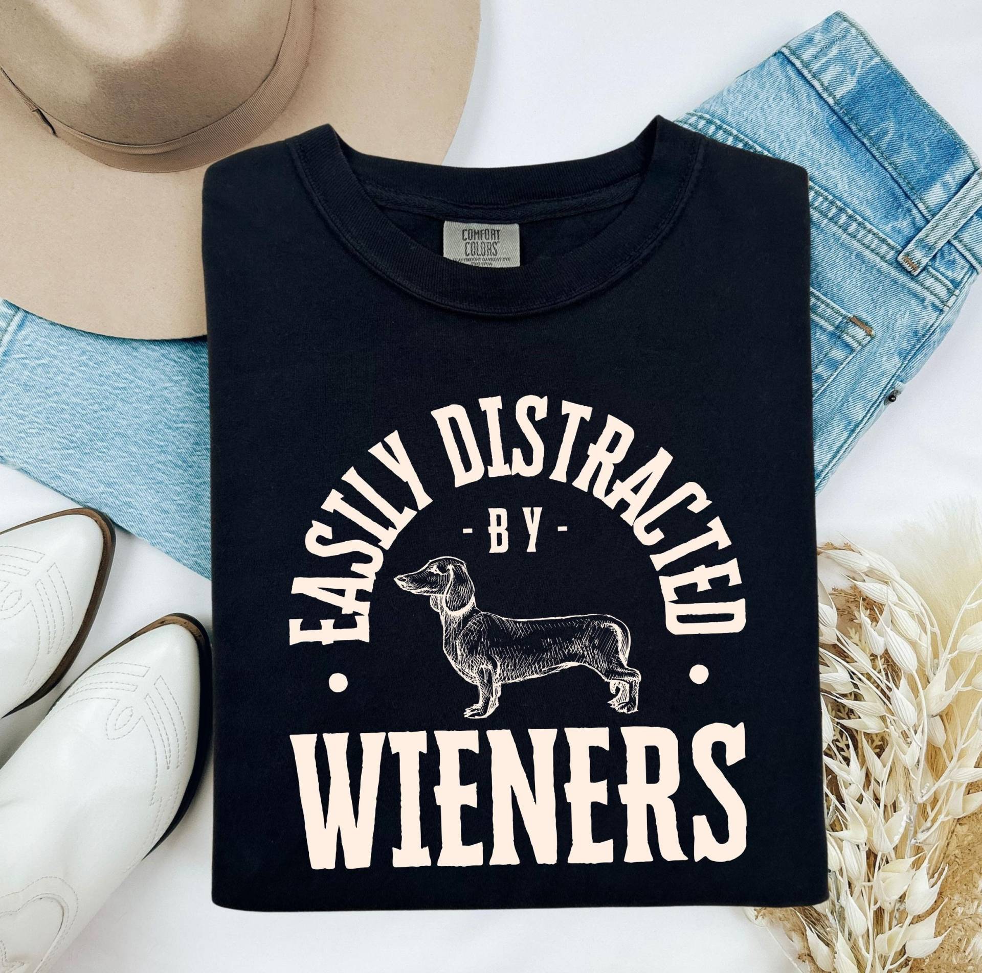 Lustiges Dackel Shirt, Leicht Abgelenkt Von Wieners, Retro Hundeliebhaber Geschenk von UalaPrintsDesign