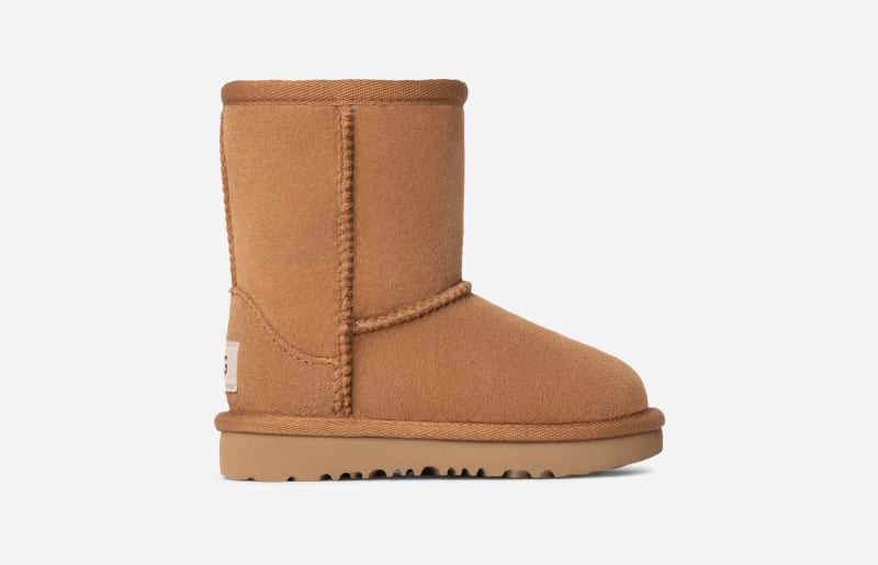 UGG® Classic Short II Boot für Kinder | UGG® EU in Brown, Größe 30, Veloursleder von Ugg