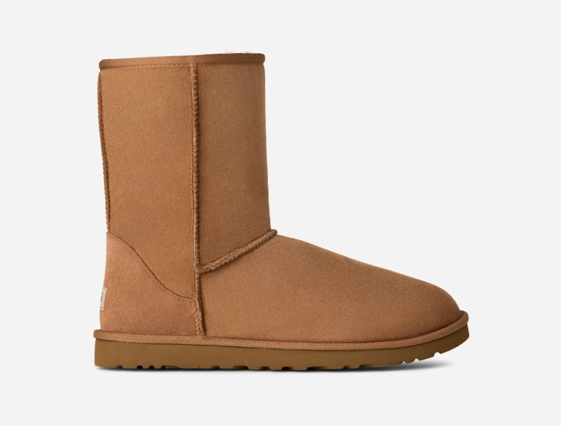 UGG® Classic Short für Herren | Warme Lammfell-Boots auf in Brown, Größe 52, Twinface von Ugg