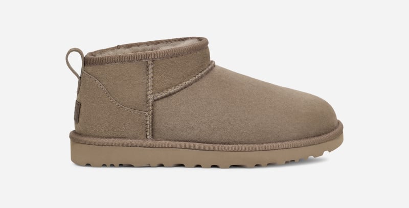 UGG® Classic Ultra Mini Boot für Damen | UGG® EU in Smoke Plume, Größe 36, Veloursleder von Ugg