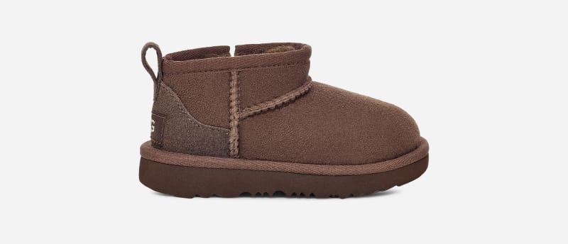 UGG® Classic Ultra Mini Boot für Kinder | UGG® EU in Brown, Größe 23.5, Veloursleder von Ugg