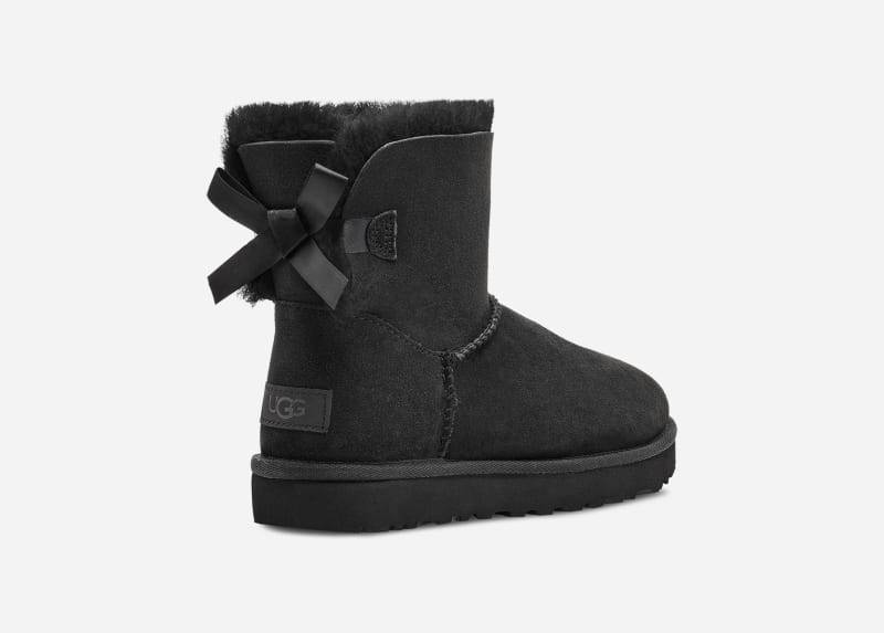 UGG® Mini Bailey Bow II Boot für Damen | UGG® EU in Black, Größe 41, Schaffell von Ugg