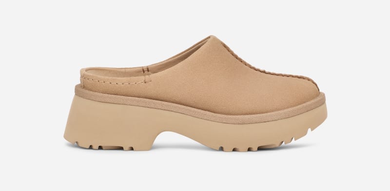 UGG® New Heights Clog für Damen | UGG® EU in Beige, Größe 43, Veloursleder von Ugg
