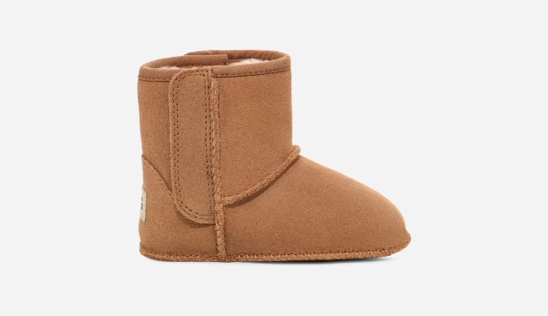 UGG® Baby Classic Boot in Brown, Größe 16, Leder von Ugg