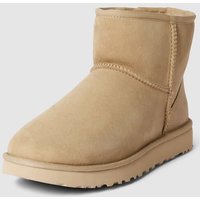 UGG Boots aus Leder mit Label-Patch Modell 'CLASSIC MINI' in Sand, Größe 41 von Ugg