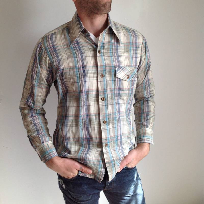 Blau Und Rot Kariertes Herren Button-Down-Hemd - Medium Blau Und Rot Kariertes Herren Button-Down-Hemd - Medium von UglyCousin