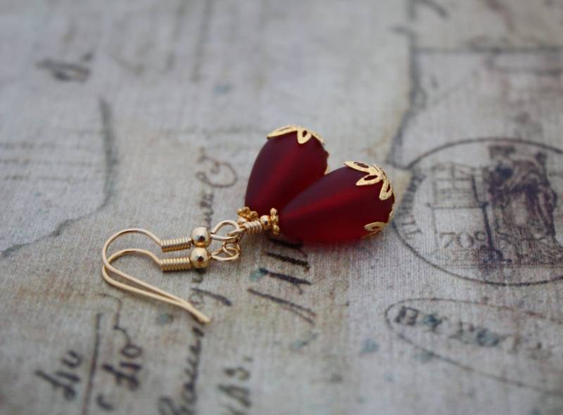 Rote Seeglas Ohrringe Strand Glas Brautjungfer Geschenk Hochzeitsschmuck Braut Schmuck von UiJewelryMaui