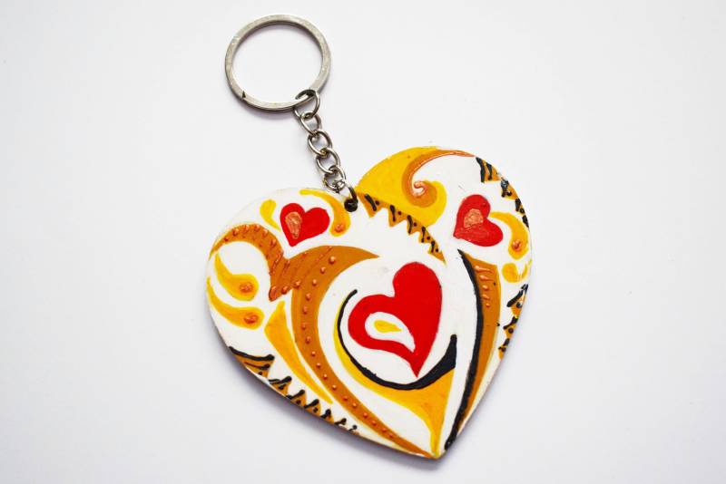 Handbemalter Herz Schlüsselanhänger Geschenk Valentinstag von UkrainianTextileGift