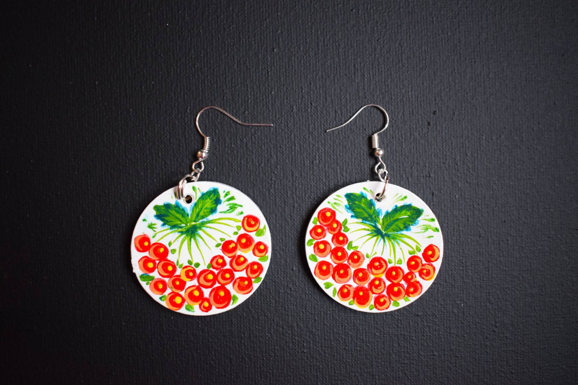 Rote Holz Schmuck Holzohrringe Holzschmuck Gemalt Ohrringe Malerei Folk Natürliche Aus von UkrainianTextileGift