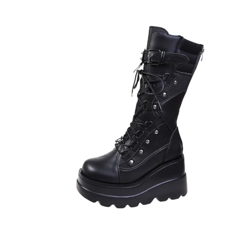 Ulalaza Frauen Goth Plattform Knöchelstiefel mit Fledermausflügelschnallen klobige Blockschuhe runden Zehen Reißverschluss Punk Motorrad -Kampfstiefel Comfy Short Gothic Booties Ulalaza Frauen Goth Plattform Knöchelstiefel mit Fledermausflügelschnallen klobige Blockschuhe runden Zehen Reißverschluss Punk Motorrad -Kampfstiefel Comfy Short Gothic Booties von Ulalaza