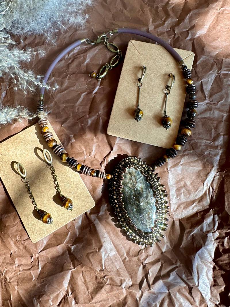 Edelsteine Schmuckset Ohrringe Halskette von UliannaBiju