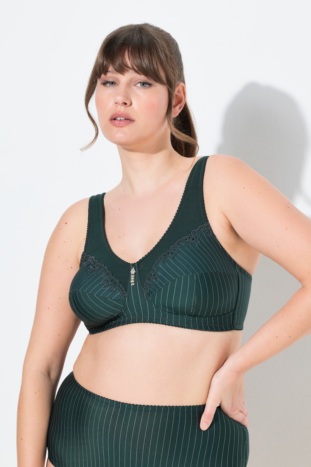 Große Größen Entlastungs-BH, Damen, grün, Größe: 120F, Synthetische Fasern/Baumwolle, Ulla Popken von Ulla Popken