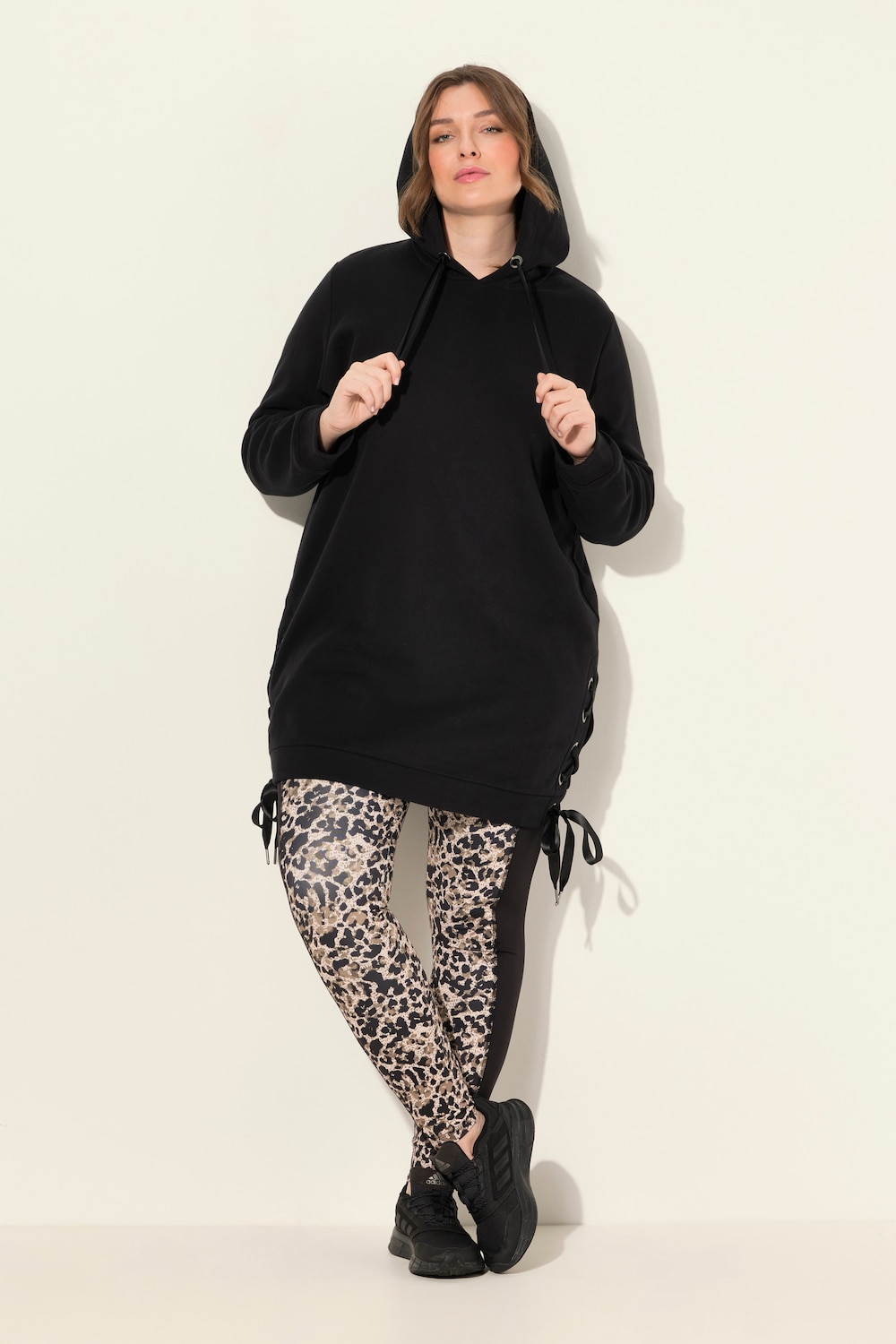 Große Größen Long-Hoodie, Damen, schwarz, Größe: 50/52, Baumwolle/Polyester, Ulla Popken von Ulla Popken