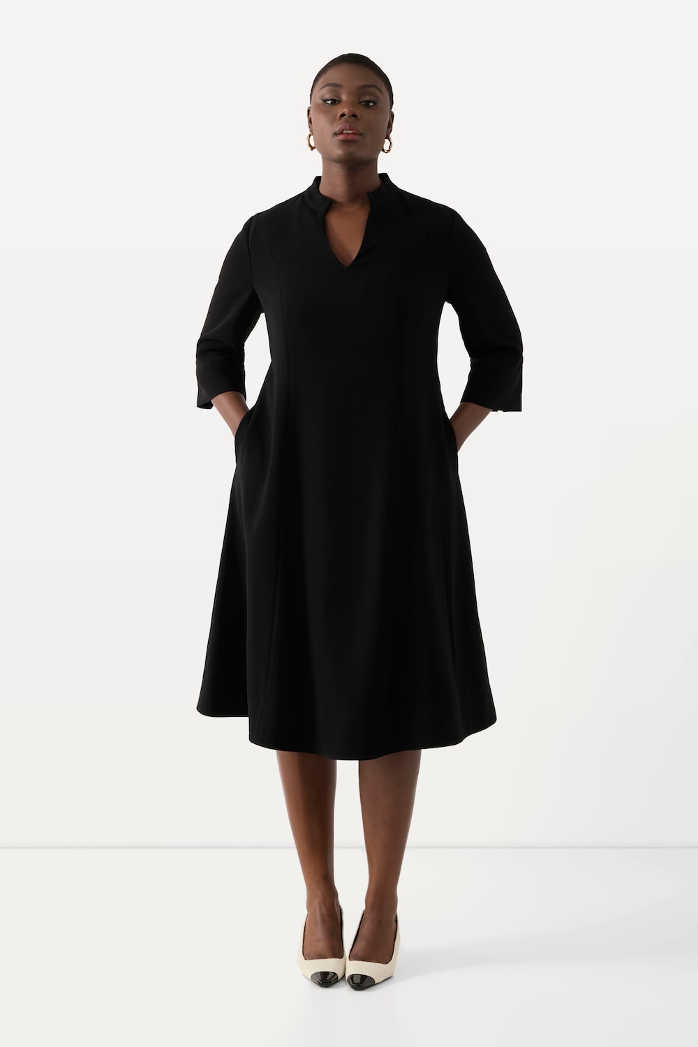 Große Größen Midikleid, Damen, schwarz, Größe: 54/56, Kunstseide/Viskose/Polyester, Ulla Popken Große Größen Midikleid, Damen, schwarz, Größe: 54/56, Kunstseide/Viskose/Polyester, Ulla Popken von Ulla Popken