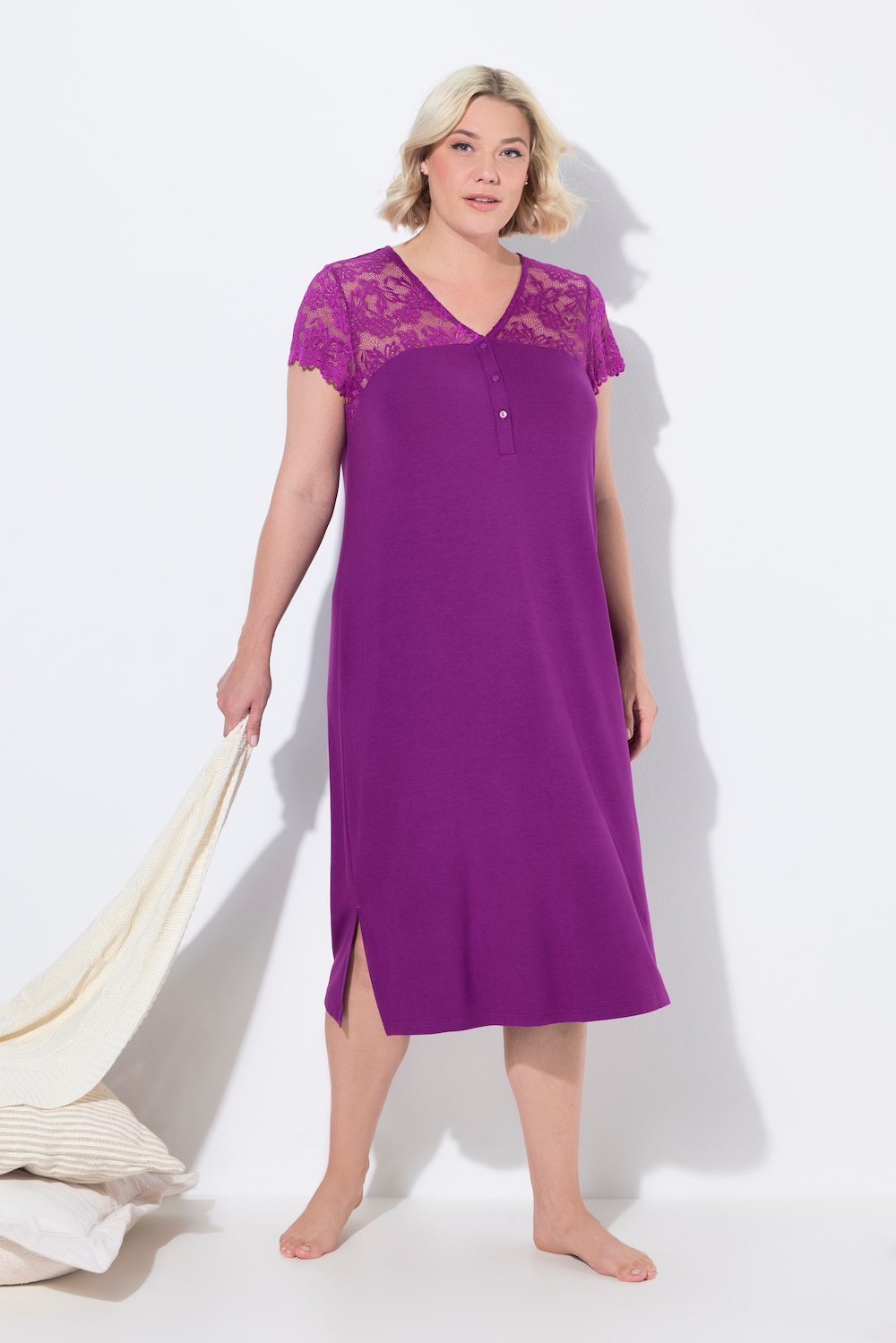 Große Größen Nachthemd, Damen, lila, Größe: 42/44, Baumwolle/Synthetische Fasern, Ulla Popken Große Größen Nachthemd, Damen, lila, Größe: 42/44, Baumwolle/Synthetische Fasern, Ulla Popken von Ulla Popken