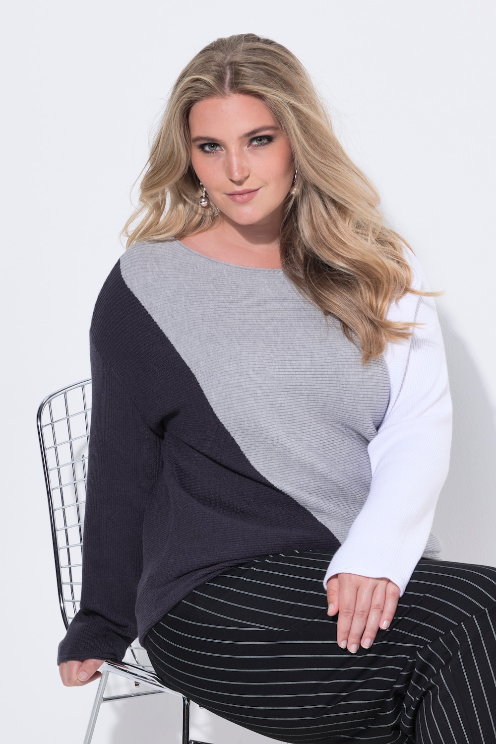 Große Größen Pullover, Damen, grau, Größe: 46/48, Viskose/Polyester/Synthetische Fasern, Ulla Popken von Ulla Popken