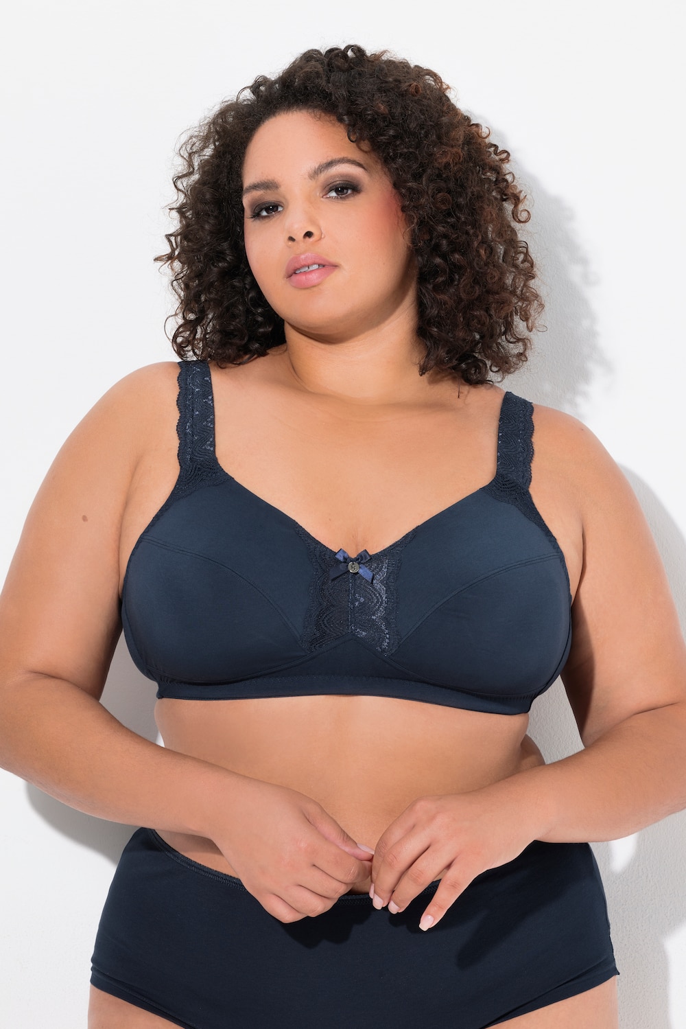 Große Größen Soft-BH, Damen, blau, Größe: 115E, Baumwolle/Synthetische Fasern, Ulla Popken Große Größen Soft-BH, Damen, blau, Größe: 115E, Baumwolle/Synthetische Fasern, Ulla Popken von Ulla Popken
