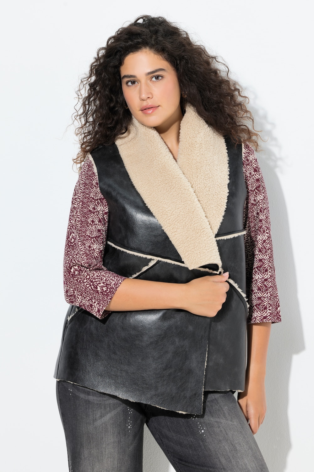 Große Größen Weste, Damen, schwarz, Größe: 46/48, Polyester/Synthetische Fasern, Ulla Popken von Ulla Popken
